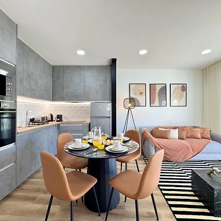 Shine By Homing Apartamento *