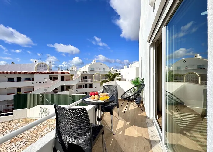 アパート Shine By Homing *