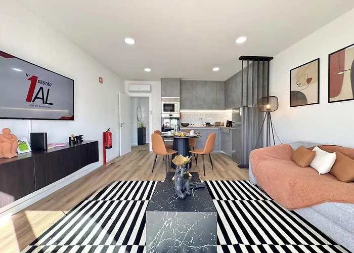 アパート Shine By Homing アルブフェイラ